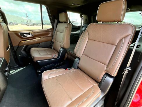 Used 2023 Chevrolet Tahoe High Country w/ LPO, Illumination Package image 21