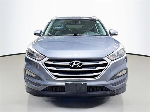 Used 2018 Hyundai Tucson SEL Plus image 3