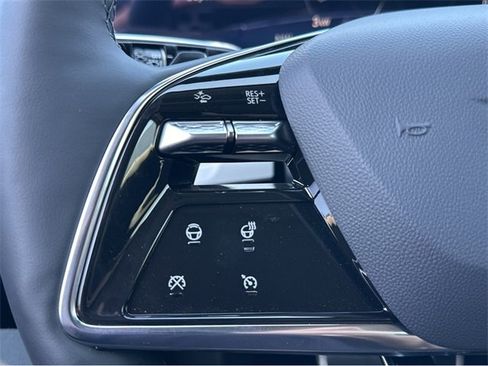 New 2025 Cadillac Optiq Sport 1 image 28