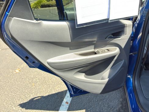Used 2021 Chevrolet Bolt Premier w/ Infotainment Package FWD image 41