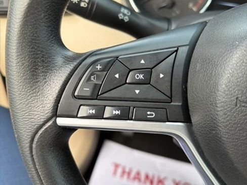 Used 2017 Nissan Rogue S image 13