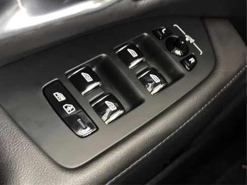 Used 2024 Volvo S90 B6 Plus AWD/4WD image 43