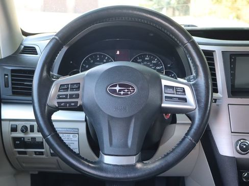 Used 2012 Subaru Outback 2.5i Premium w/ All-Weather Pkg AWD/4WD image 18