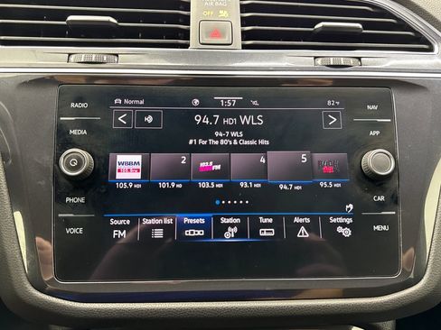Used 2021 Volkswagen Tiguan SEL Premium R-Line AWD/4WD image 18