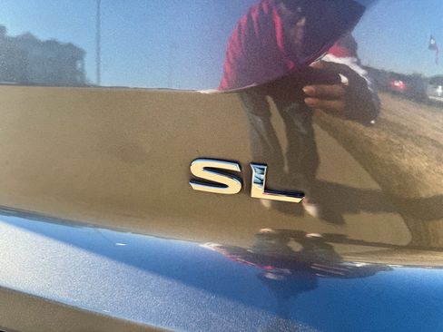 Used 2023 Nissan Pathfinder SL image 10