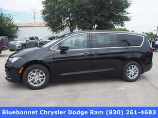 New 2025 Chrysler Voyager LX image 1