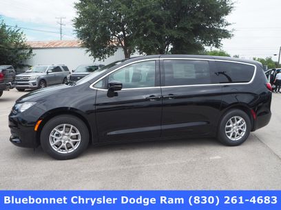 New 2025 Chrysler Voyager LX