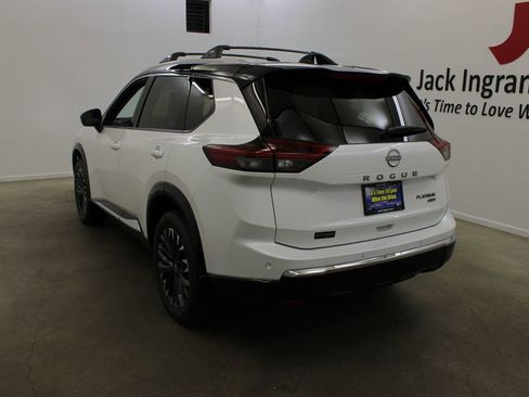 New 2026 Nissan Rogue Platinum AWD/4WD image 3