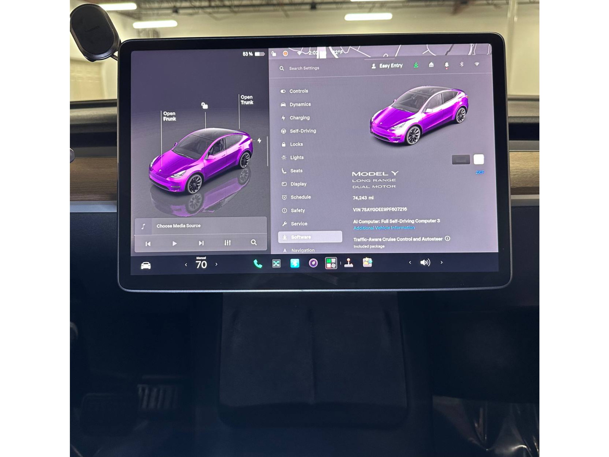 Used 2023 Tesla Model Y Long Range AWD/4WD image 26