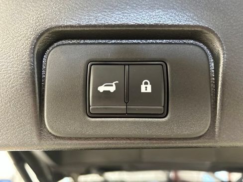 Used 2023 Nissan Rogue SL w/ SL Premium Package AWD/4WD image 22