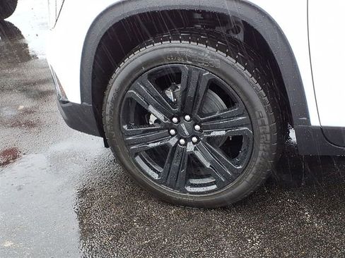 New 2026 GMC Acadia Elevation image 33