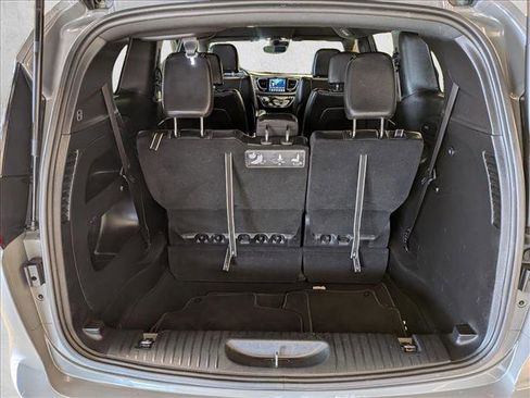 Used 2020 Chrysler Pacifica Touring-L w/ Advanced Safetytec Group AWD/4WD image 7