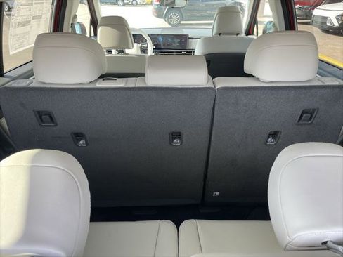 New 2025 Hyundai Santa Fe SEL image 15