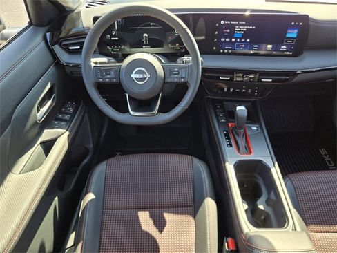New 2026 Nissan Kicks SR image 7