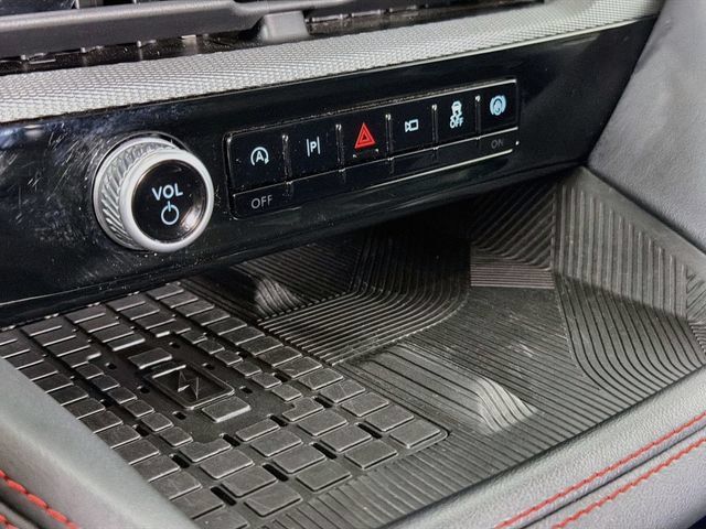 Used 2025 Ford Explorer ST AWD/4WD image 16