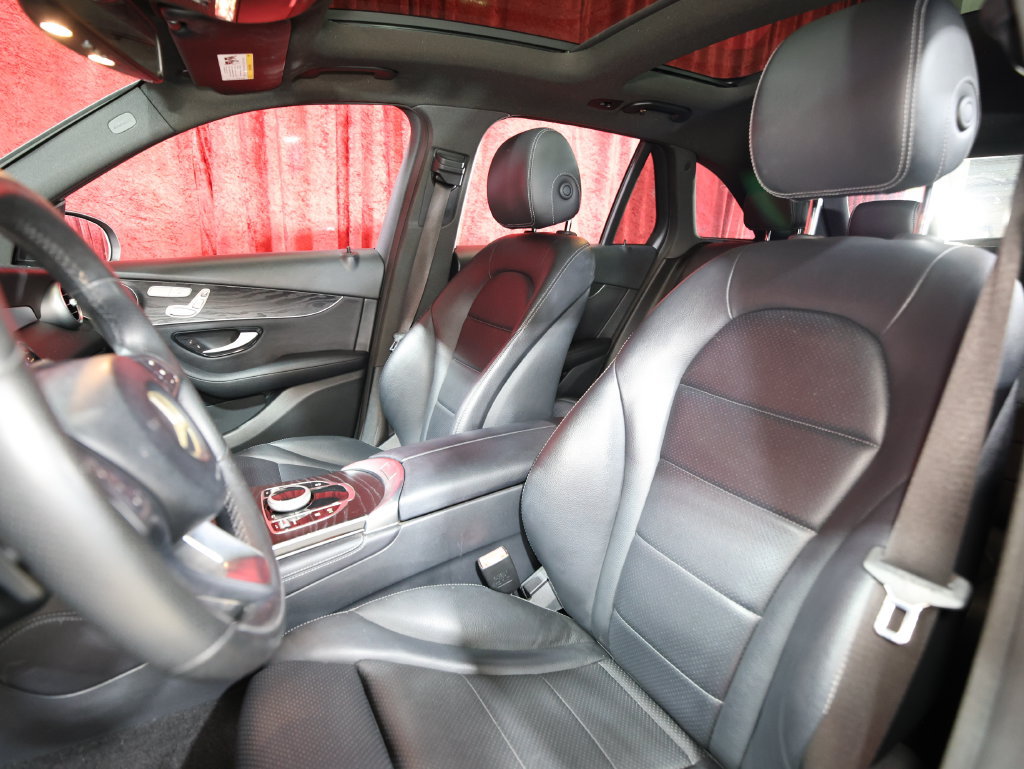 Used 2018 Mercedes-Benz GLC 300 w/ Premium Package image 13