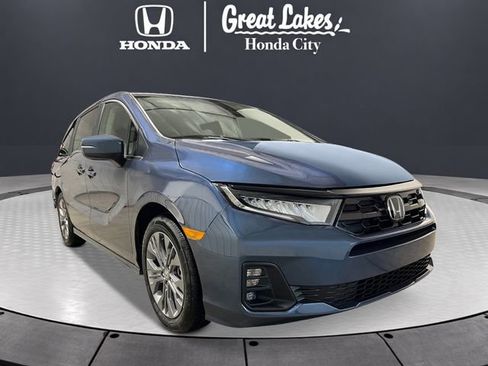 New 2026 Honda Odyssey Touring image 7