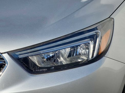 Used 2019 Buick Encore Sport Touring image 9