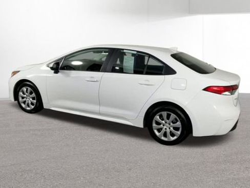 Used 2024 Toyota Corolla LE FWD image 6