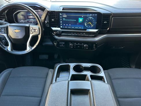 Used 2024 Chevrolet Silverado 2500 LT image 16