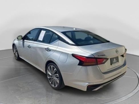 Used 2023 Nissan Altima 2.5 SL FWD image 4