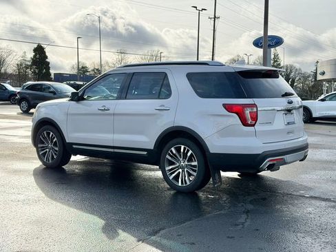 Used 2017 Ford Explorer Platinum image 5