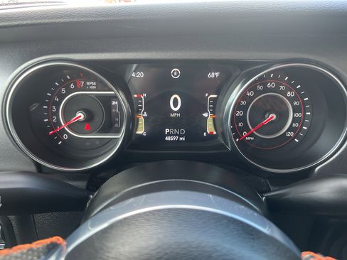 Used 2021 Jeep Gladiator Mojave w/ Cold Weather Group AWD/4WD image 25