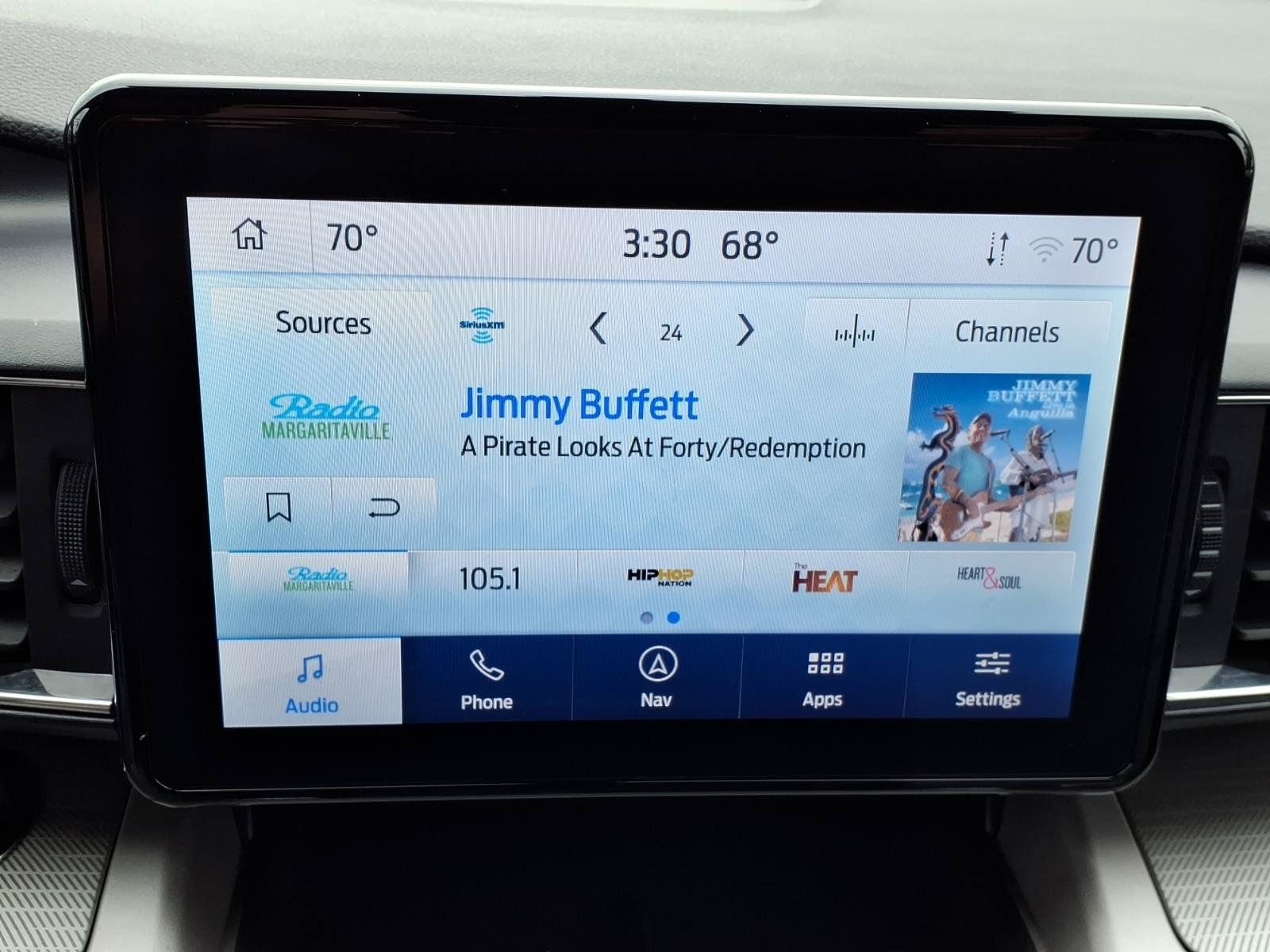 Used 2024 Ford Explorer XLT w/ Equipment Group 202A AWD/4WD image 22