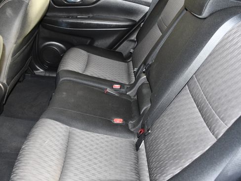 Used 2017 Nissan Rogue S AWD/4WD image 46