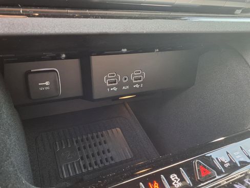 New 2026 Jeep Grand Wagoneer L Limited AWD/4WD image 14
