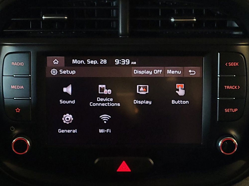 Used 2022 Kia Soul LX FWD image 25