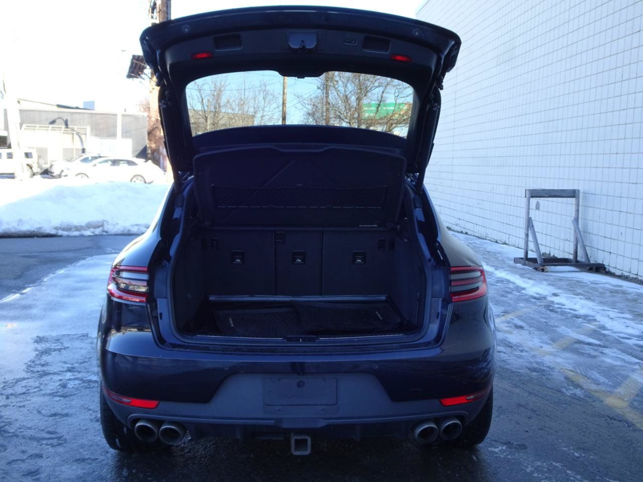 Used 2017 Porsche Macan S AWD/4WD image 9