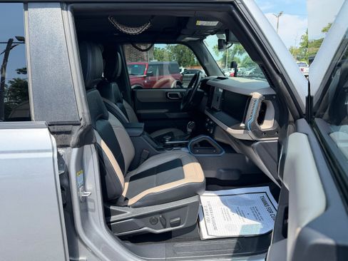 Used 2022 Ford Bronco Wildtrak AWD/4WD image 16