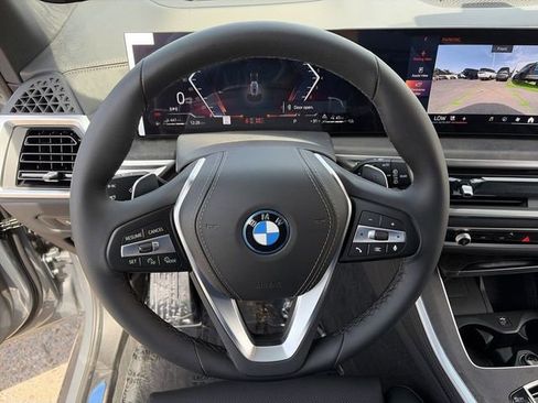 Used 2026 BMW X5 xDrive50e w/ Executive Package AWD/4WD image 19