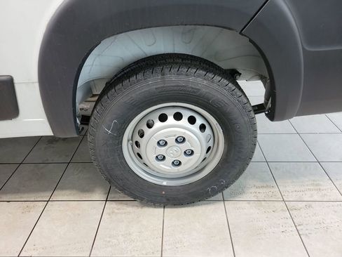 Used 2024 RAM ProMaster 2500 image 26