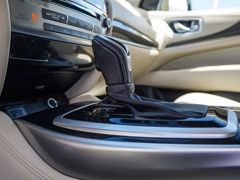 Used 2019 INFINITI QX60 Luxe w/ Essential Package FWD image 26