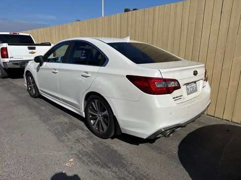 Used 2018 Subaru Legacy 2.5i Limited AWD/4WD image 3