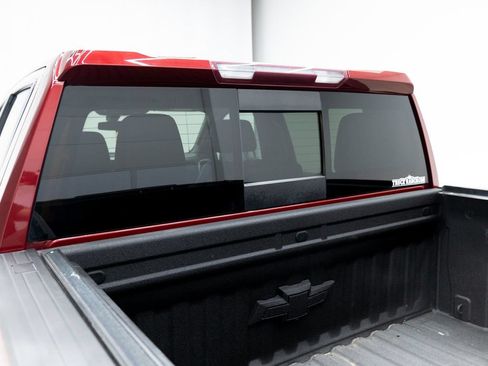 Used 2019 Chevrolet Silverado 1500 LT Trail Boss AWD/4WD image 18
