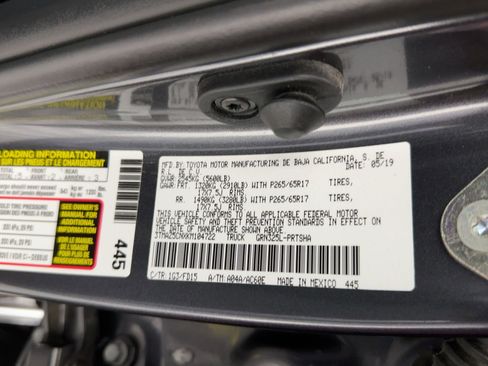 Used 2019 Toyota Tacoma TRD Sport image 17