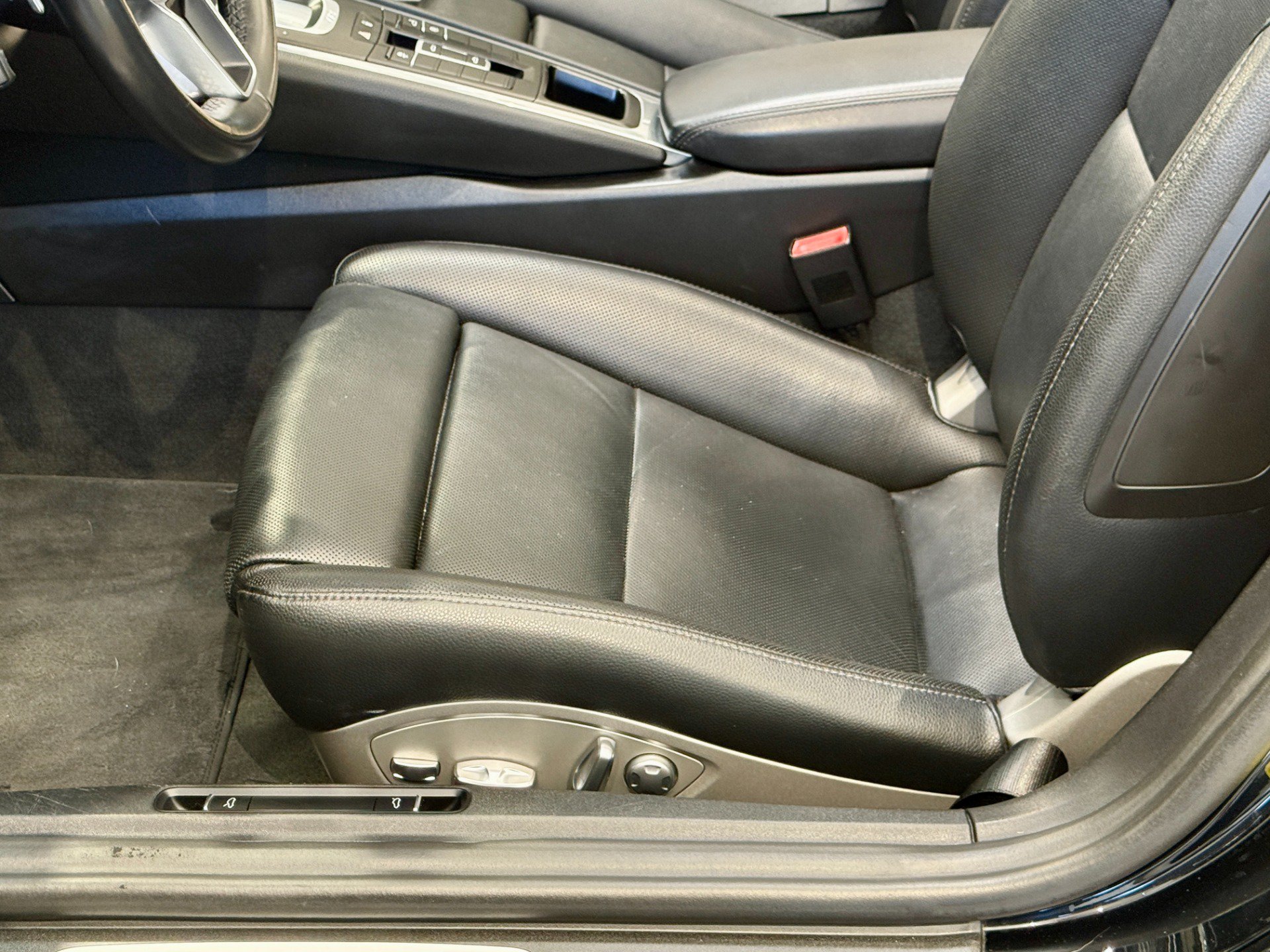 Used 2017 Porsche 718 Boxster S RWD image 35