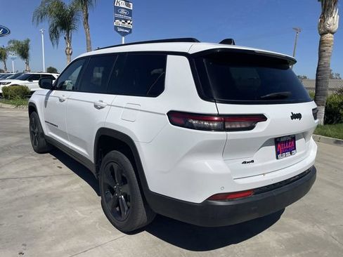 Used 2023 Jeep Grand Cherokee L Laredo AWD/4WD image 6