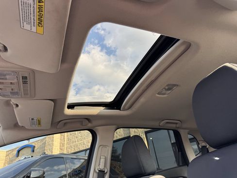 Used 2020 Honda Fit EX image 24