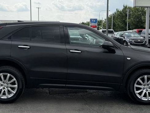 Used 2019 Cadillac XT4 Luxury w/ Cold Weather Package AWD/4WD image 8