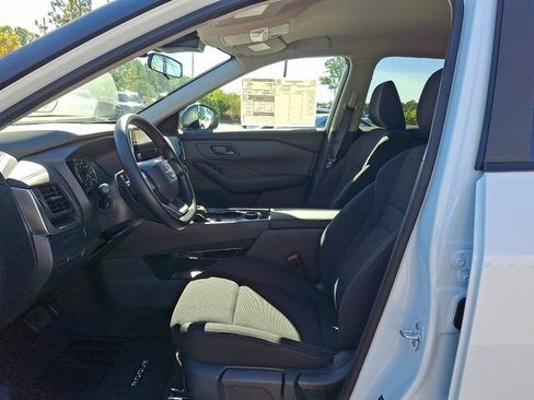 New 2026 Nissan Rogue S image 11