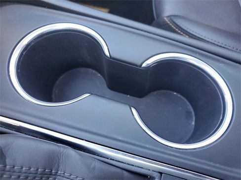 Used 2020 Chevrolet Equinox Premier image 29