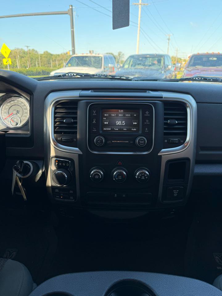 Used 2016 RAM 1500 Big Horn AWD/4WD image 11