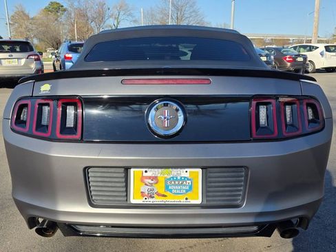Used 2013 Ford Mustang Premium image 6