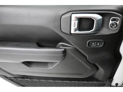 Used 2024 Jeep Wrangler Unlimited Sport AWD/4WD image 10