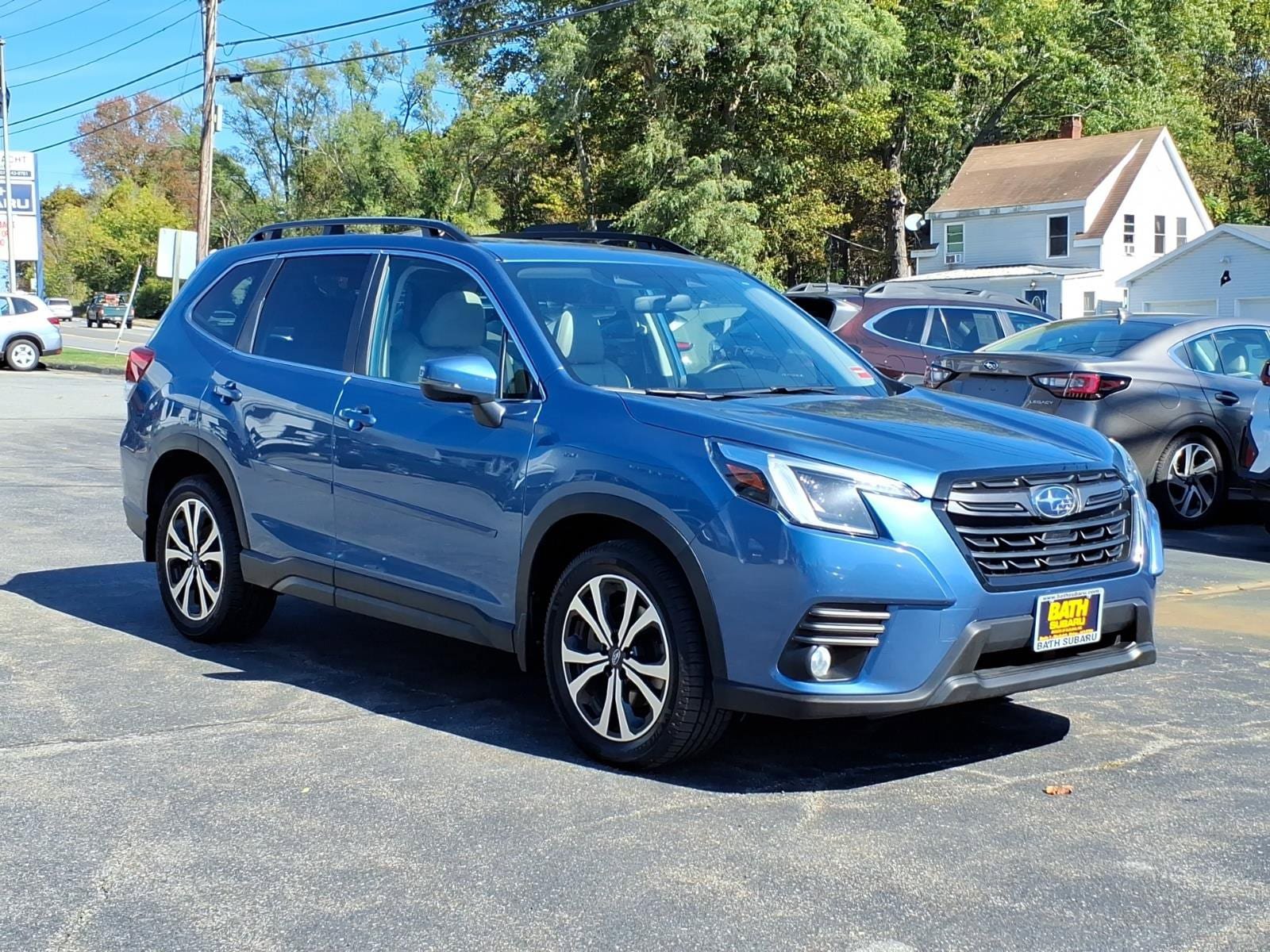 Used 2022 Subaru Forester Limited AWD/4WD image 3