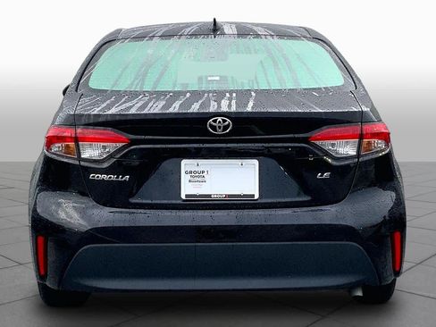 Used 2024 Toyota Corolla LE FWD image 5